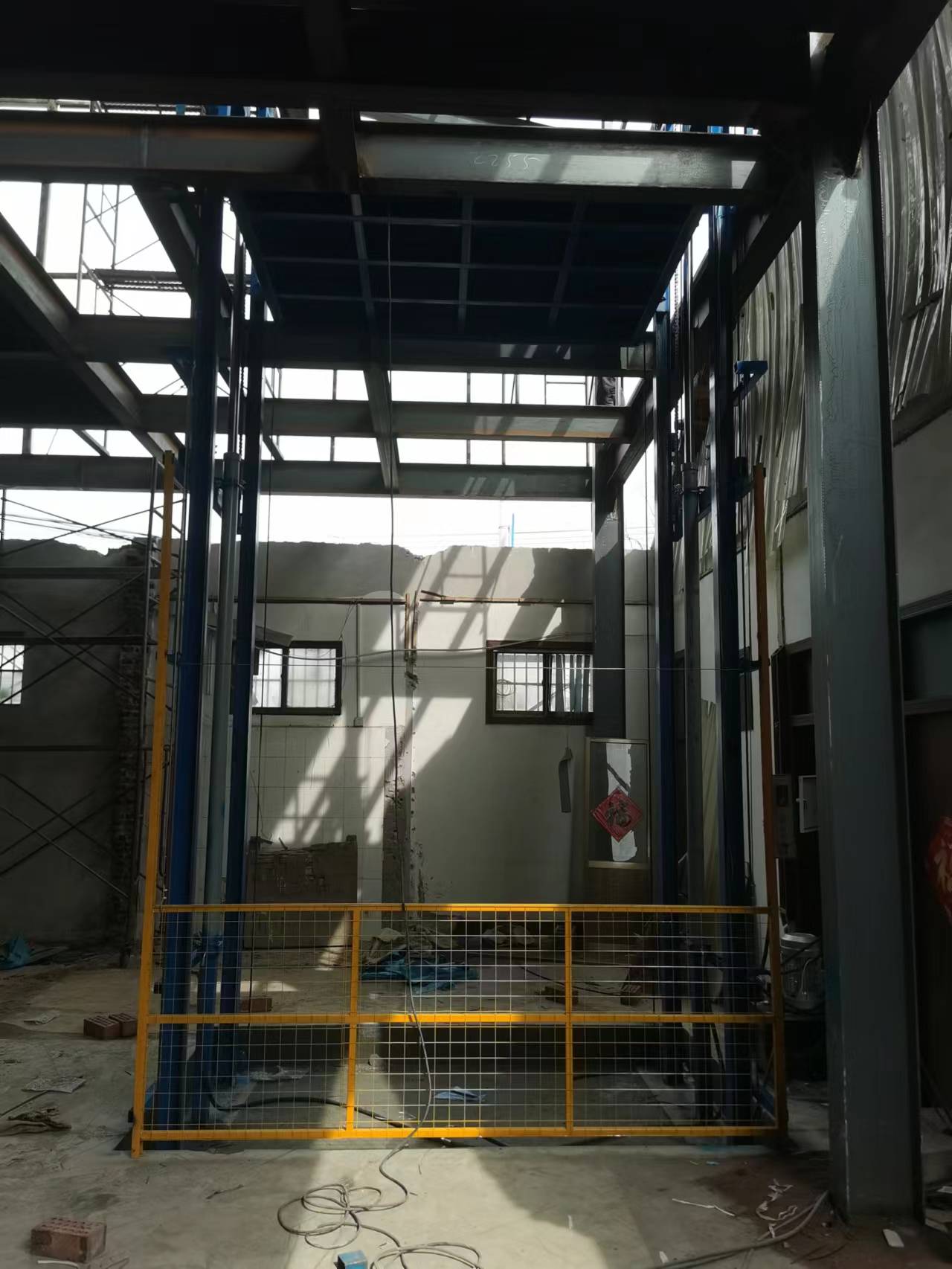 家用电梯到底安不